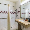 Отель Quality Suites North, фото 9
