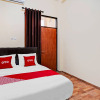 Отель Prenjak Syariah by OYO Rooms, фото 30