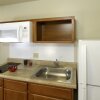 Отель WoodSpring Suites Columbus North I-270, фото 14