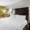 Отель Holiday Inn Express Hotel & Suites Cincinnati-Blue Ash, an IHG Hotel, фото 36