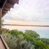 Отель Water's Edge Retreat 4 Bedrooms 2.5 Bathrooms Home, фото 20