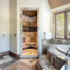 Отель Big Pine by Avantstay Stunning Secluded Oregon Home w/ Hot Tub, фото 11