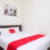Отель RedDoorz near Kawasan Bandara Ahmad Yani Semarang 2, фото 6