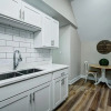 Отель Stylish 1BR Condo 1 Mile To Downtown, фото 3