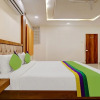Отель Royal Empire Indore by Treebo, фото 4
