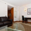 Отель Elegant Apartment With City View, фото 4