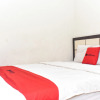 Отель RedDoorz near Universitas Muhammadiyah Makassar, фото 6