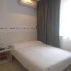Отель Motel 168 Kunming Railway Station Huancheng South Road, фото 4