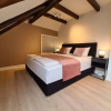 Отель Beautiful Penthouse Near Center, 2-bedroom, Balcony and Free Parking, фото 3