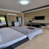 Отель OYO 75503 Ratchapruek DC Resort Angthong, фото 7