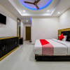 Отель OYO 18542 Petals Inn, фото 15