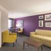 Отель La Quinta Inn & Suites by Wyndham Fort Worth North, фото 42