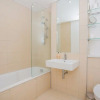 Отель 1 Bedroom Flat next to Kings Cross Station, фото 8