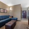 Отель Comfort Suites Denver International Airport, фото 33