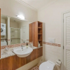 Отель Princes Wharf - Charming 1BR Apartment, фото 9