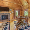 Отель Bear Tracks - Two Bedroom Cabin, фото 14