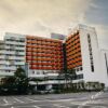 Отель Lake Hills Bugok Resort Отель Lake Hills Bugok Resort в Миряне