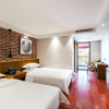 Отель Floral Hotel Deqing Yingxi Riverside, фото 25