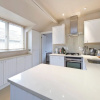 Отель Bright And Spacious 2 Bed Apt 5 Mins From Tube, фото 3