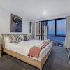 Отель Ocean 2Bed 2Bath plus Study - Wow Stay, фото 7