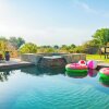 Отель Multi-Million Dollar PGA West 4BR/5BA Pool/Spa, фото 38