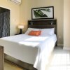 Отель Classy & Conveniently Located 1 Bed Room Suite в Кингстоне