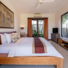 Отель Peaceful Private Villa, 3 BR, Canggu With Staff, фото 5