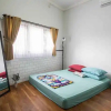 Отель Family 5pax Homestay at Omah Cening, фото 4