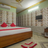 Отель OYO 19815 Krishna Guest House, фото 4
