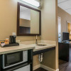 Отель Comfort Inn & Suites near Six Flags, фото 29