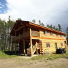 Отель Robson Valley Chalet в Валемаунте