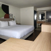 Отель Spark by Hilton Wichita East, фото 3