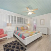 Отель White Sand Cottage, 5 Bedrooms, Beach Front, Gulf View, фото 6