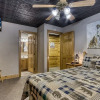 Отель Er313- Crosswinds- Great Location- Close To Town 5 Bedroom Cabin, фото 13