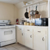Отель Bright & Spacious One Bedroom Apartment, фото 12