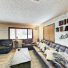 Отель New Listing! Foxy Bear - Relaxing Woodsy 2 Bedroom Cabin, фото 12