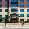 Отель Hampton Inn & Suites National Harbor - Alexandria Area, фото 1