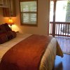 Отель #48 The Cabins at Hyatt Lake - Sleeps 4 - Hot Tub, фото 4