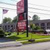 Отель Econo Lodge At The Falls North, фото 29