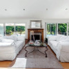 Отель Villa Direen Modern East Hampton Villa, фото 26