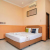 Отель Urbanview Hotel de Kopen Malang by RedDoorz, фото 3