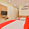 Отель OYO 22673 Hotel Suncity, фото 10