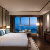 Отель HUALUXE Xiamen Haicang Harbour View, an IHG Hotel, фото 7