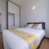 Отель Oyo Home 790 Premium 2Br Vue Residences, фото 19