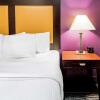 Отель La Quinta Inn & Suites by Wyndham DFW Airport West - Bedford, фото 3