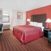 Отель Executive Inn and Suites College Station, фото 6