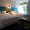 Отель Hampton Inn & Suites Newtown, фото 21