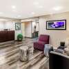 Отель La Quinta Inn & Suites by Wyndham Houston Baytown East, фото 2