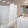 Отель BIG Studio Near Downtown With All Amenities, фото 5