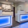 Отель Holiday Inn Express Hotel & Suites Burlington, an IHG Hotel, фото 2